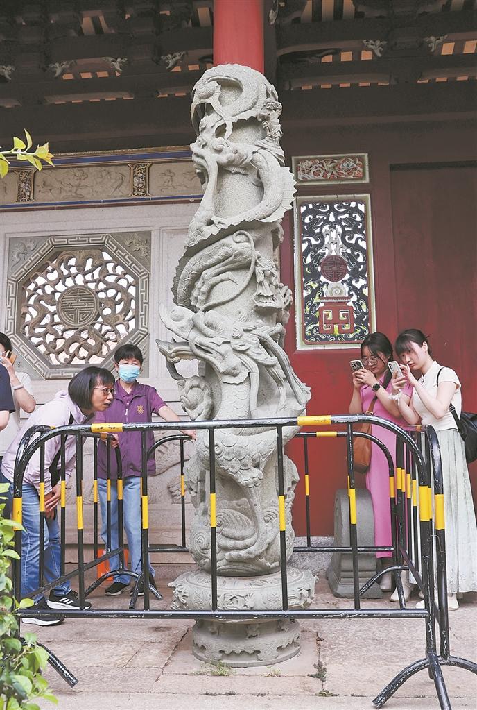 开元寺龙柱现优昙婆罗花？